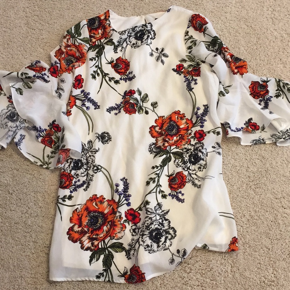 Flounce sleeves floral dress